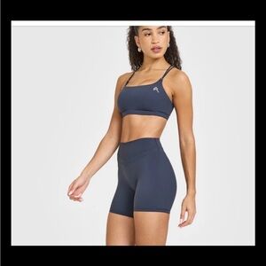 Oner Active EVERYDAY CROSS OVER BRALETTE Size Small NWOT True Blue